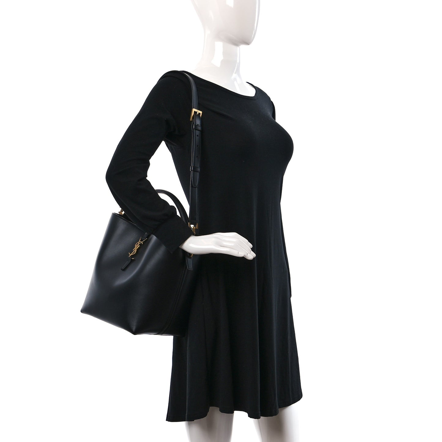 Shiny Calfskin Le 37 Bucket Bag Black
