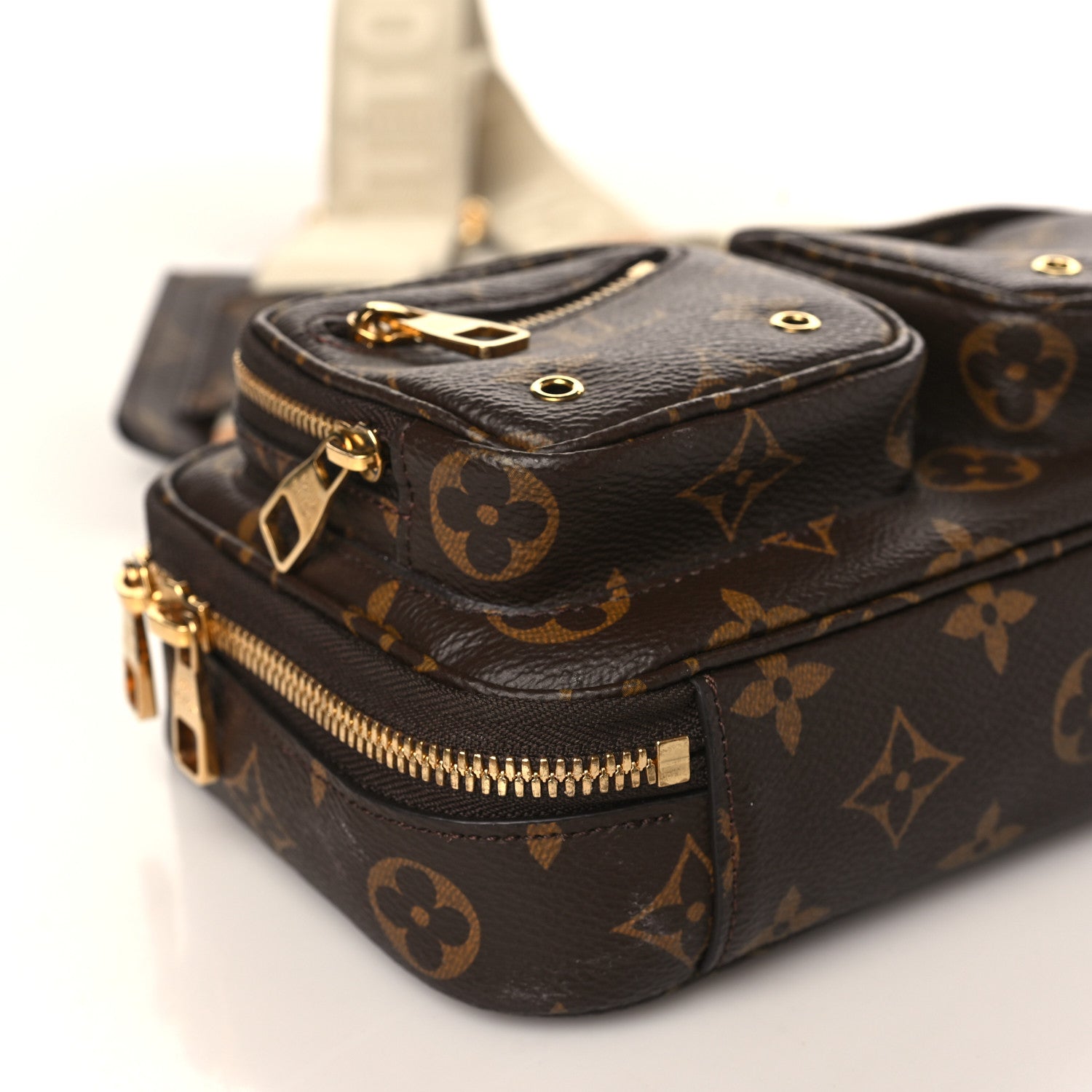 Louis Vuitton Monogram Utility Crossbody 6 of 7