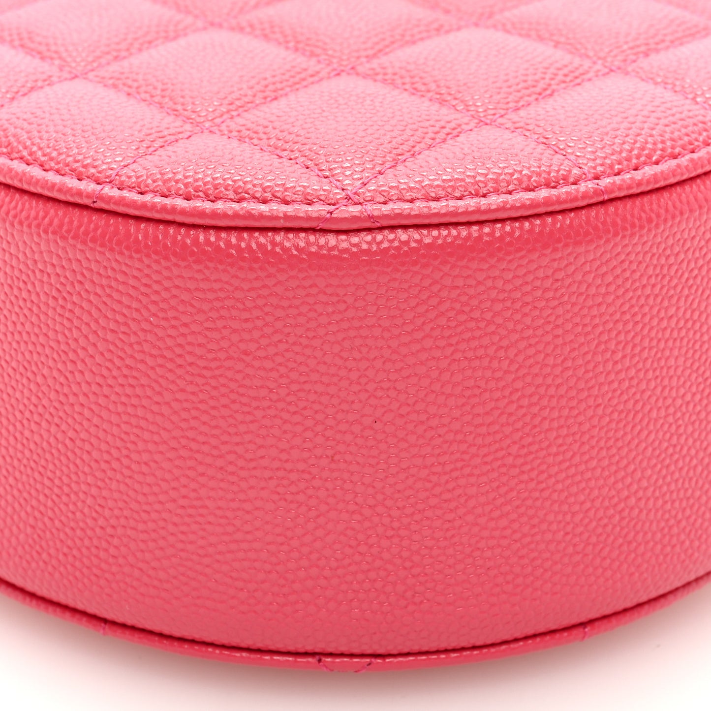 Caviar Quilted French New Wave Round Clutch With Chain Pink