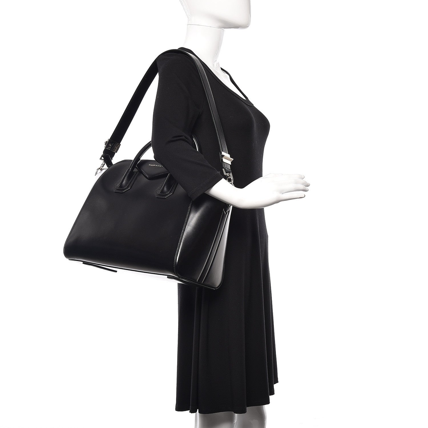 Givenchy Shiny Lord Calfskin Medium Antigona Black 2 of 10