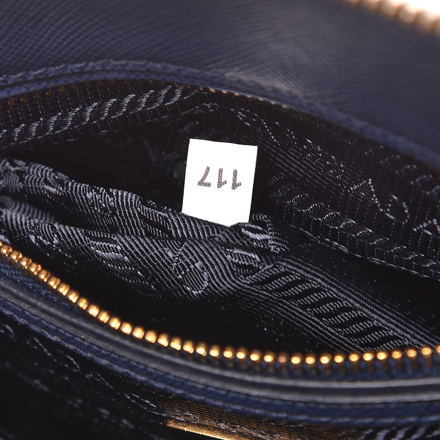 Saffiano Lux Small Promenade Tote Bluette
