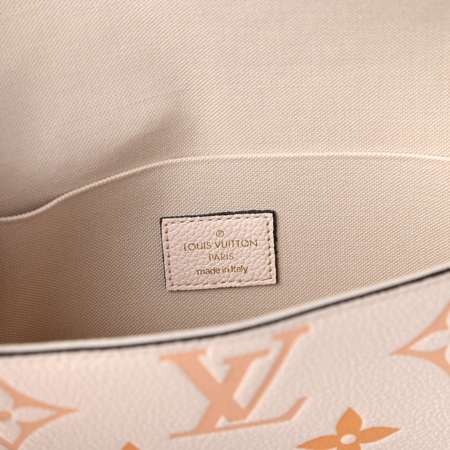 Empreinte Monogram Giant By The Pool Felicie Pochette Chain Wallet Cream Saffron