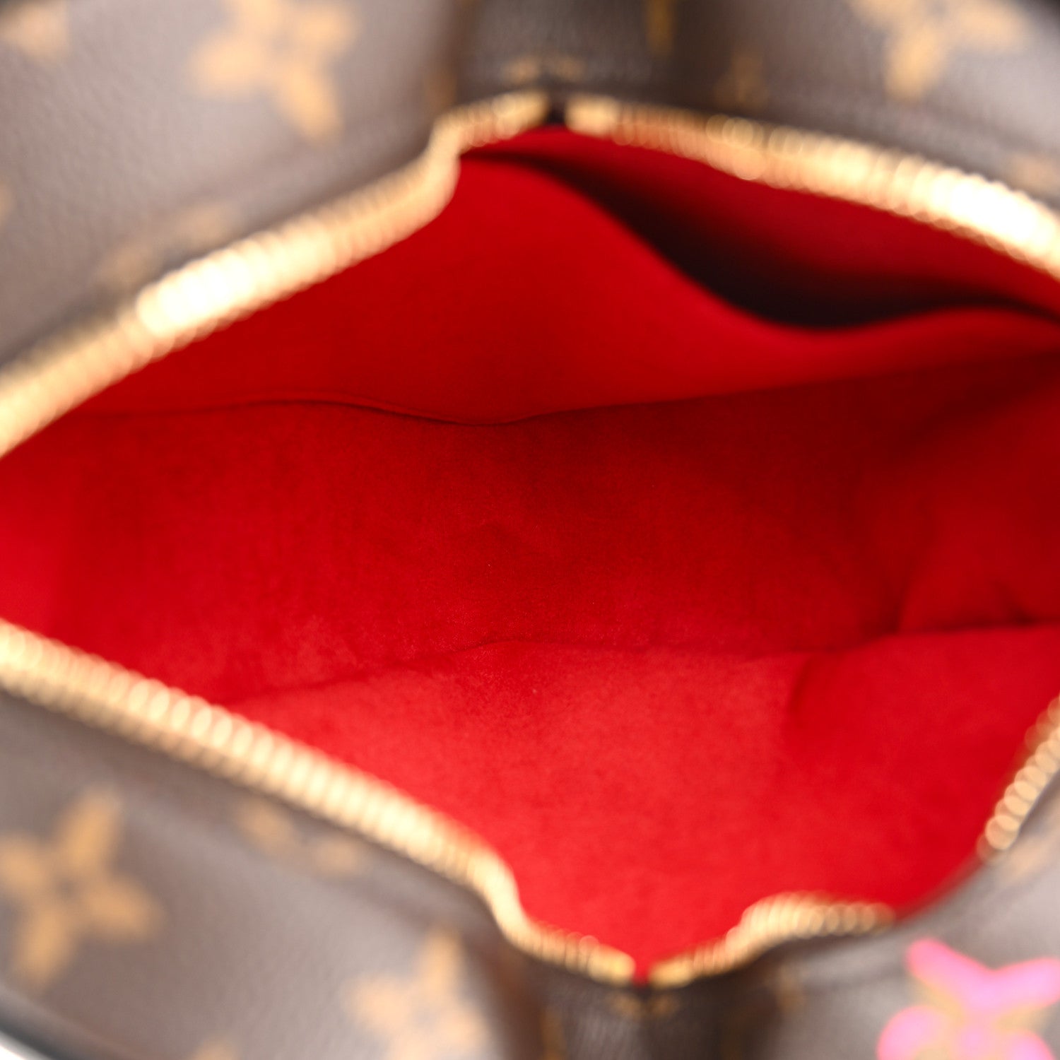 Louis Vuitton Monogram Fall In Love Sac Coeur 5 of 9