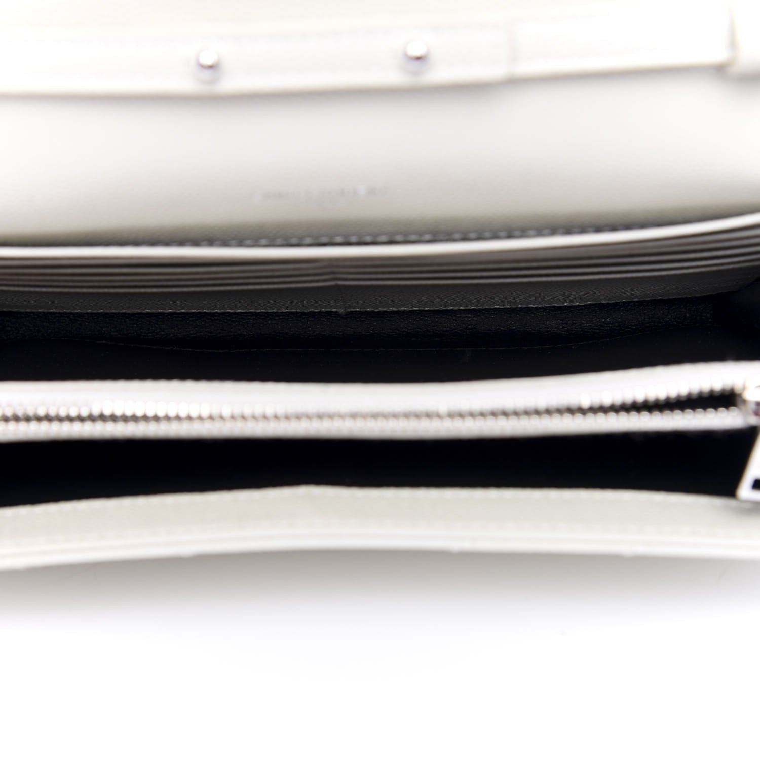 Saint Laurent Grain De Poudre Matelasse Chevron Monogram Chain Wallet Icy White 4 of 9