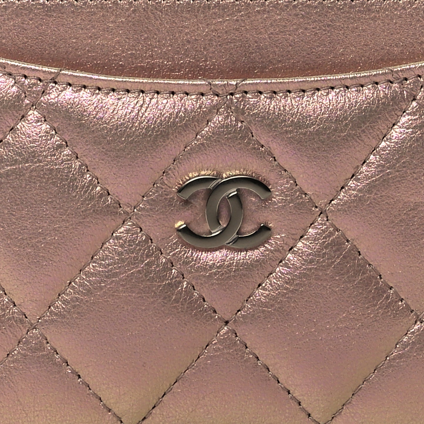 Iridescent Calfskin Quilted Card Holder Pink