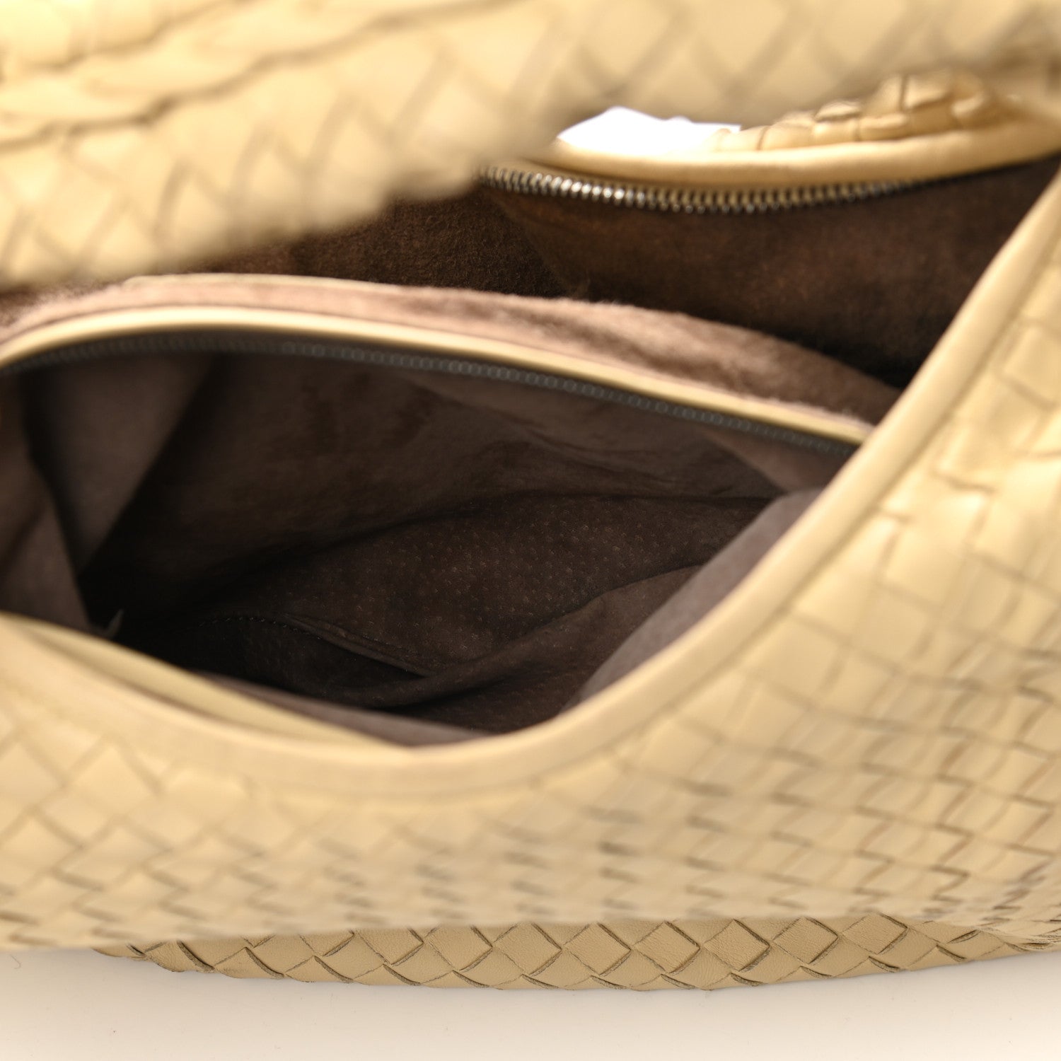 Bottega Veneta Nappa Intrecciato Medium Veneta Hobo Banane 10 of 11