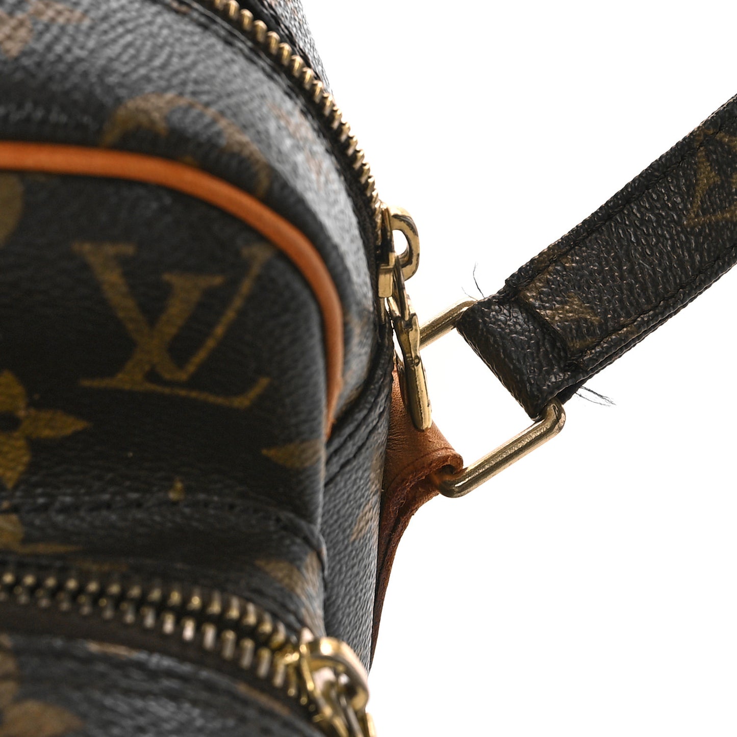 Monogram Nil 28