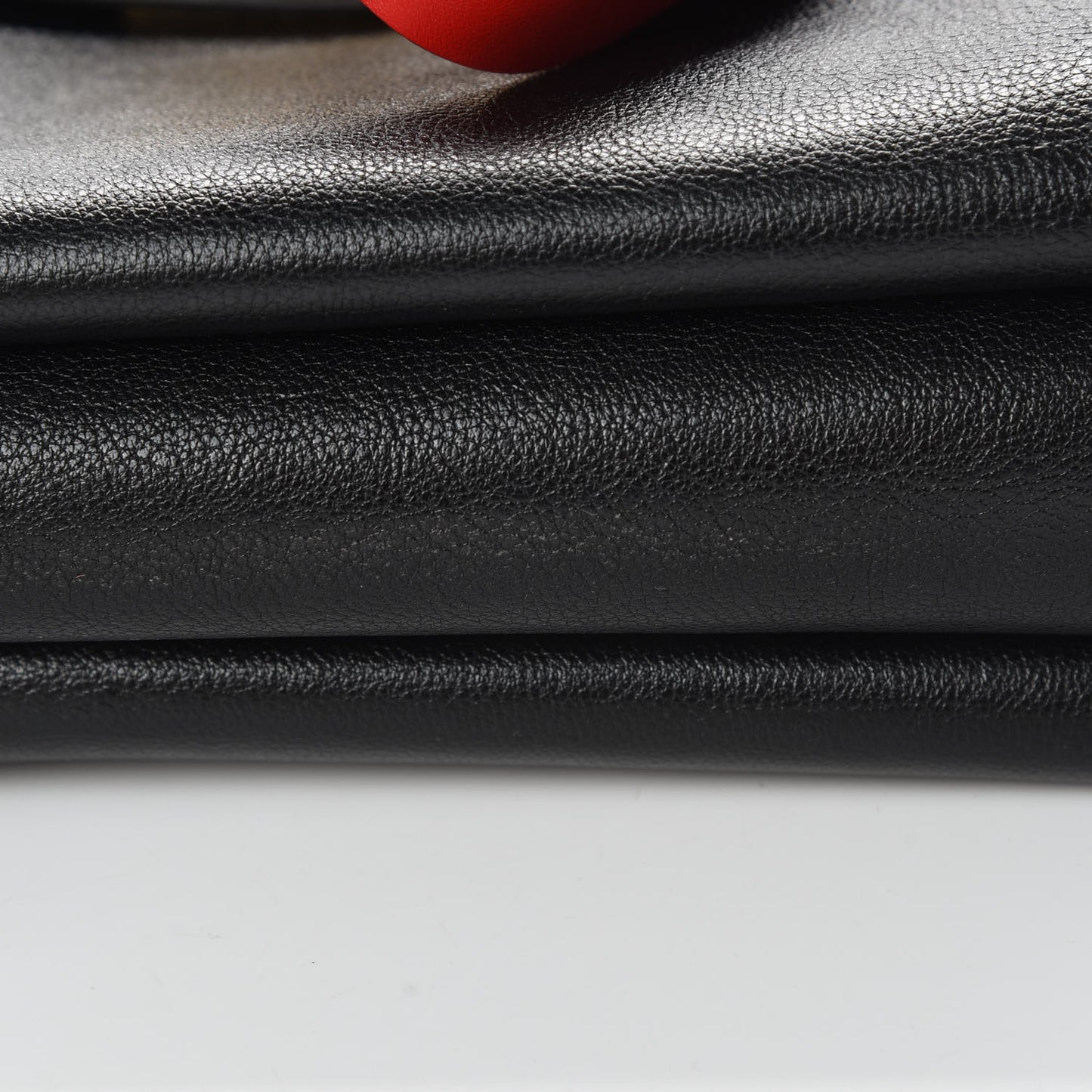 Smooth Calfskin Medium Vring Shoulder Bag Black