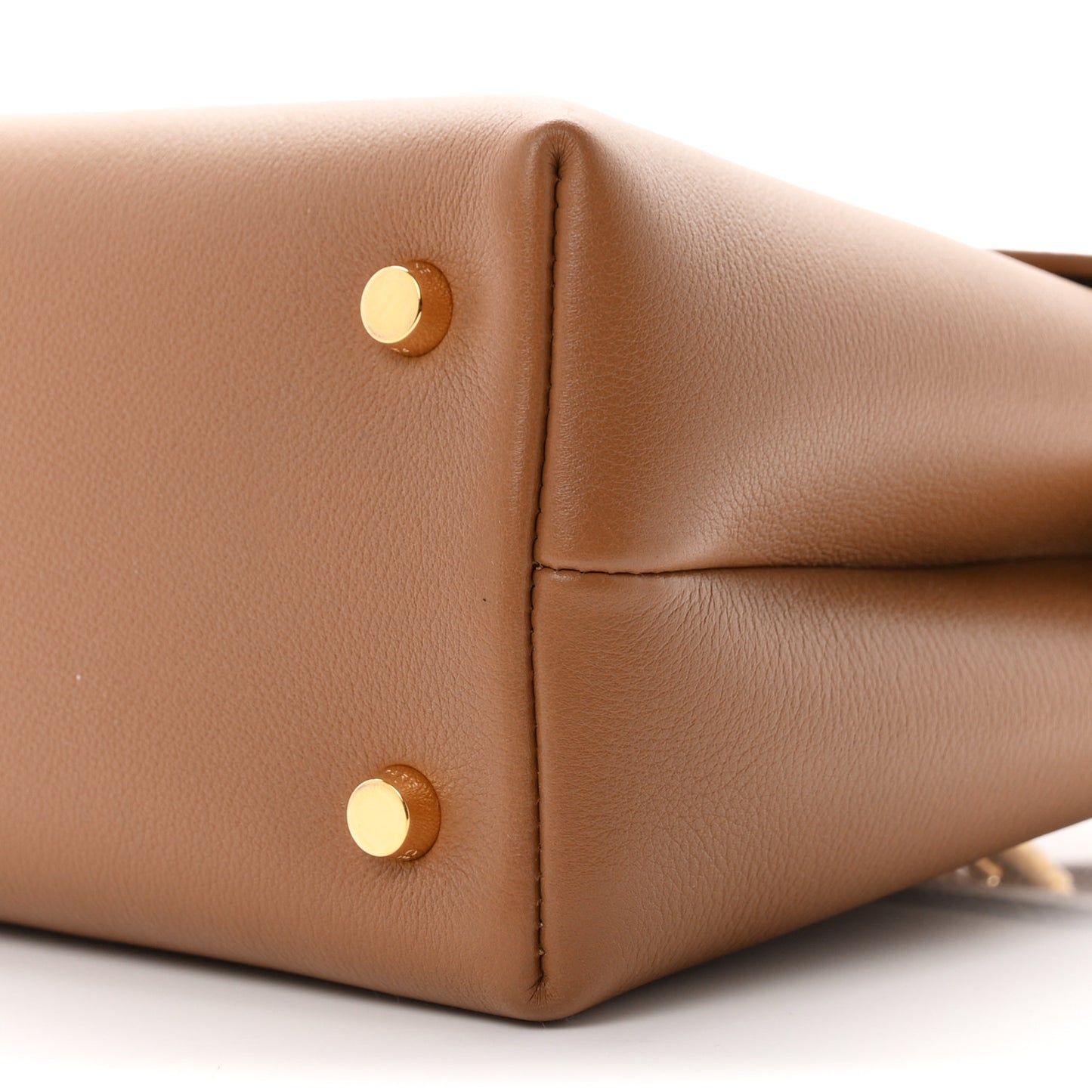 Supple Grained Calfskin Medium Nino Bronze