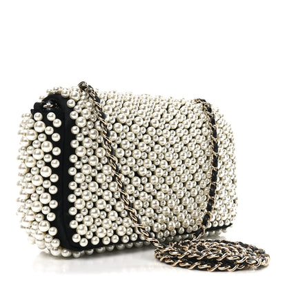 Chanel Lambskin Pearl On Flap Black 3 of 11