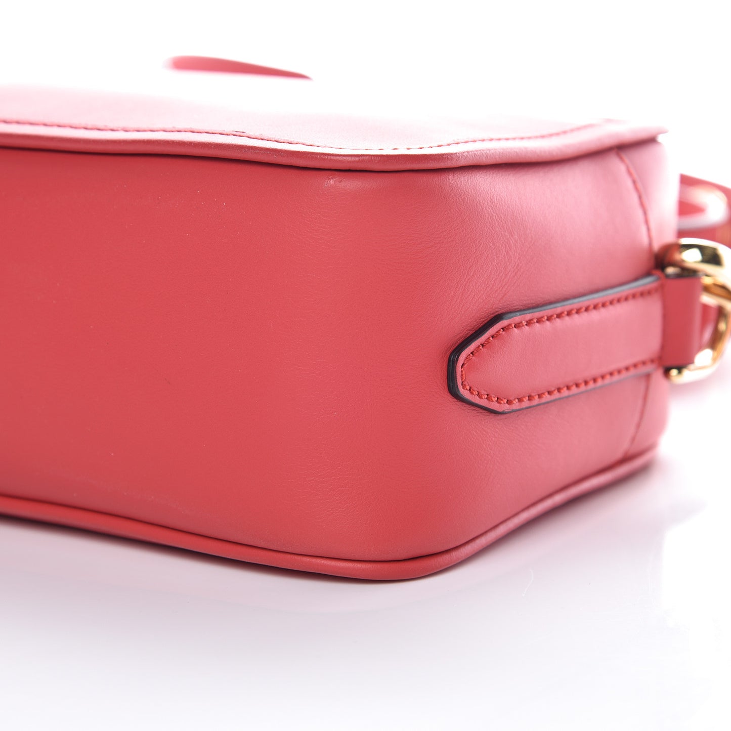 Vitello Century Opaco F is Fendi Camera Case Fiamma