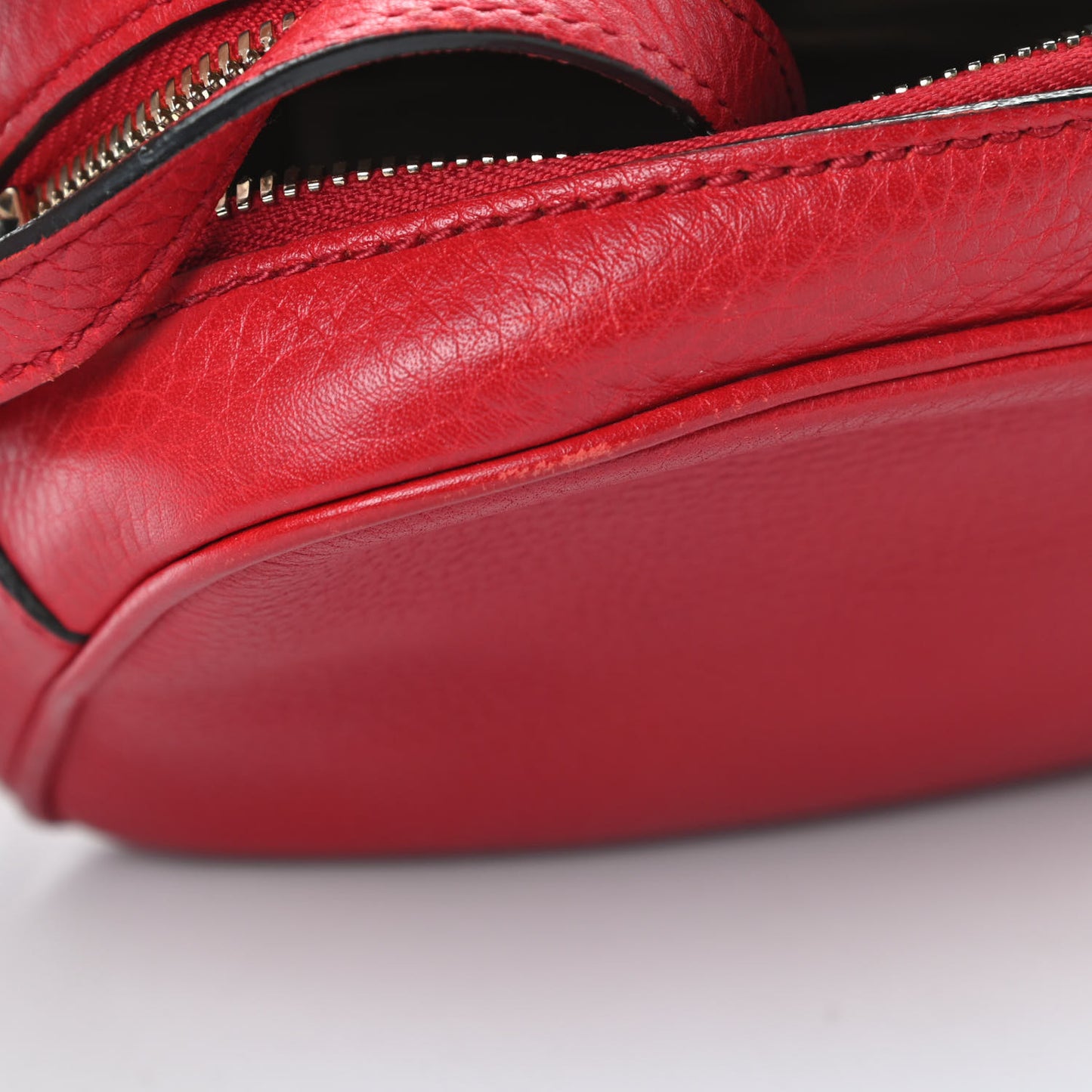 Pebbled Calfskin Small Soho Disco Bag Tabasco Red