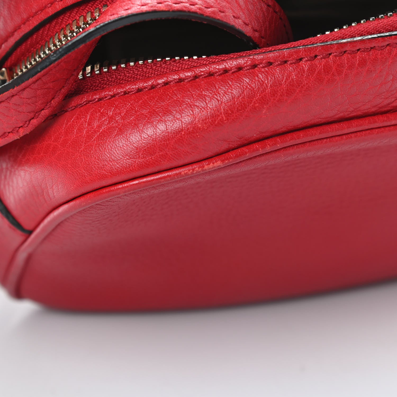 Gucci Pebbled Calfskin Small Soho Disco Bag Tabasco Red 14 of 14