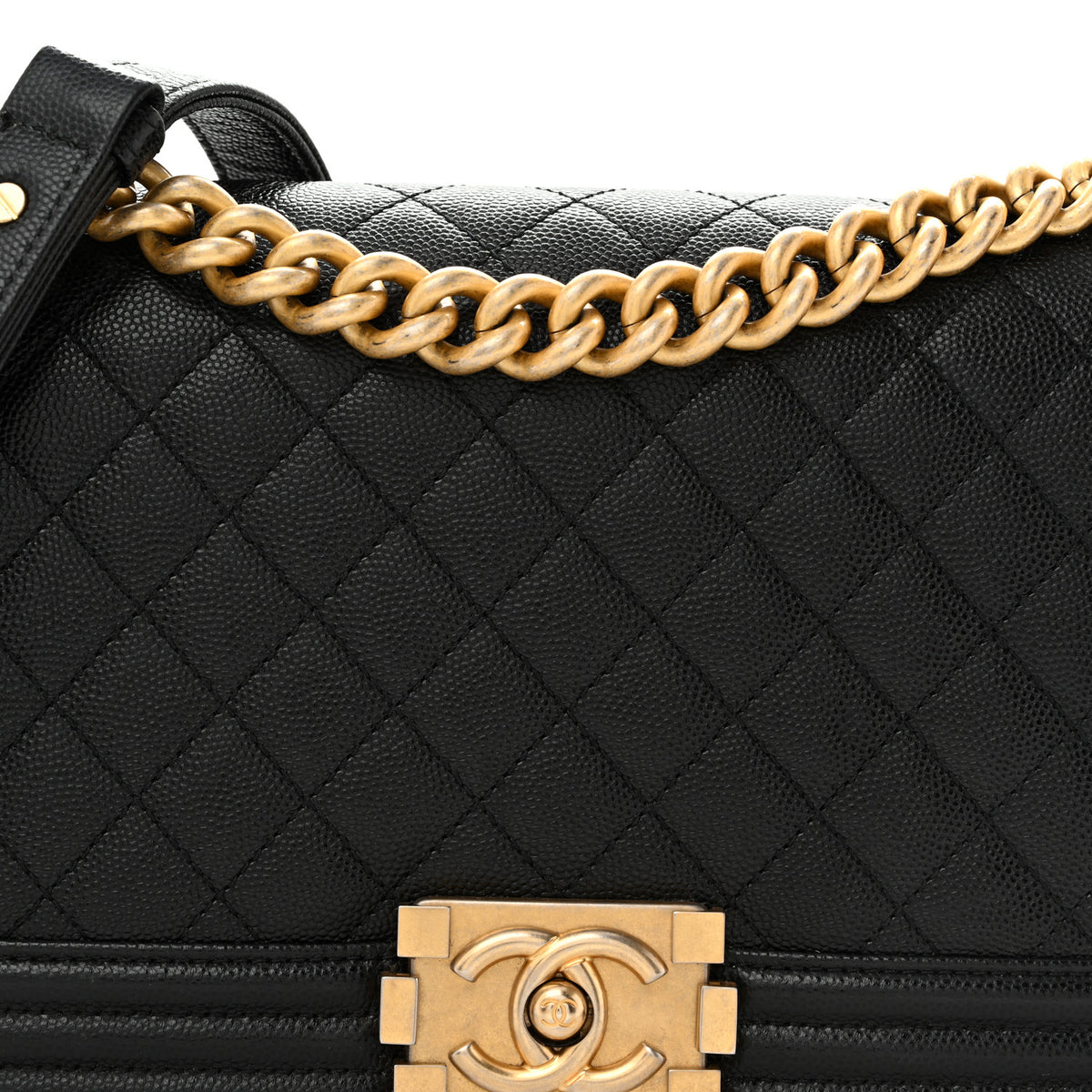 Caviar Quilted Medium Boy Flap Black