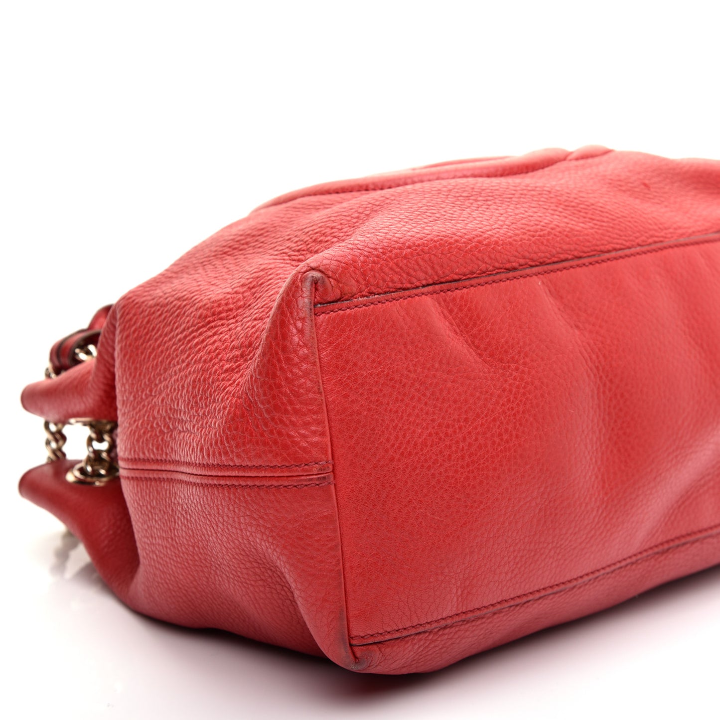 Pebbled Calfskin Medium Soho Chain Shoulder Bag Tabasco Red