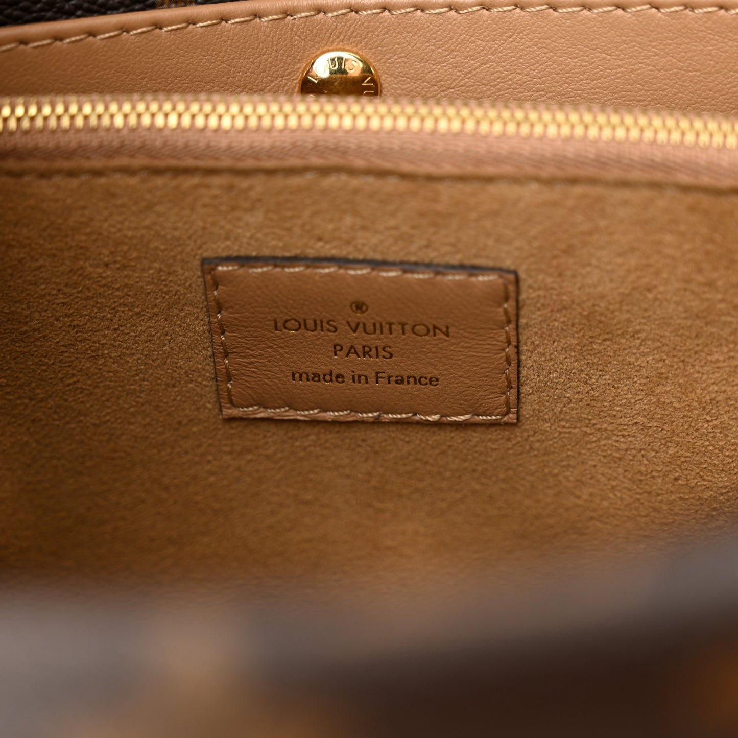 LOUIS VUITTON Grained Calfskin Monogram Double V Sesame