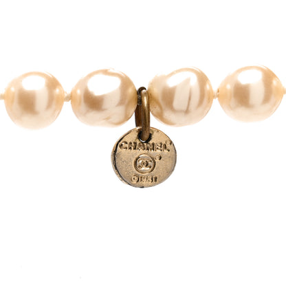 Chanel Graduated Pearl Long Necklace Gold White 4 of 4