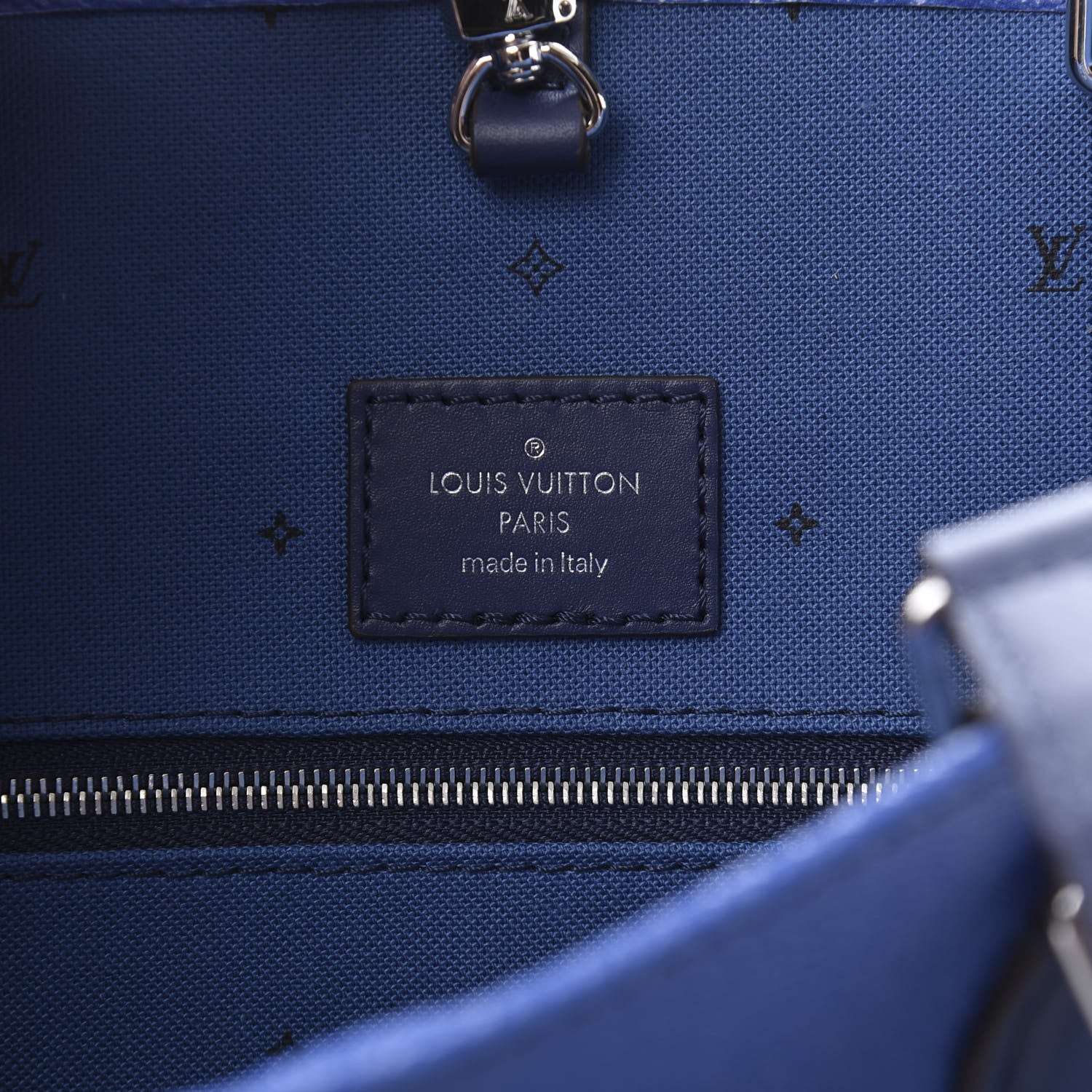 Louis Vuitton Monogram Escale Onthego GM Blue 7 of 11