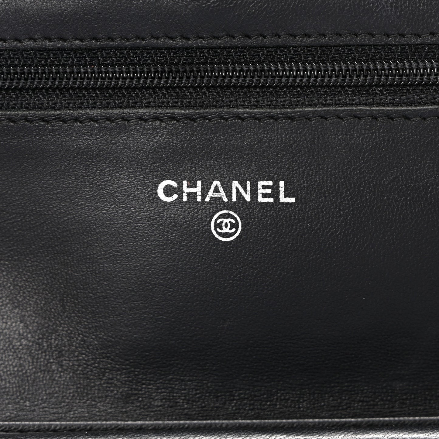 Lambskin Quilted Wallet On Chain WOC Black