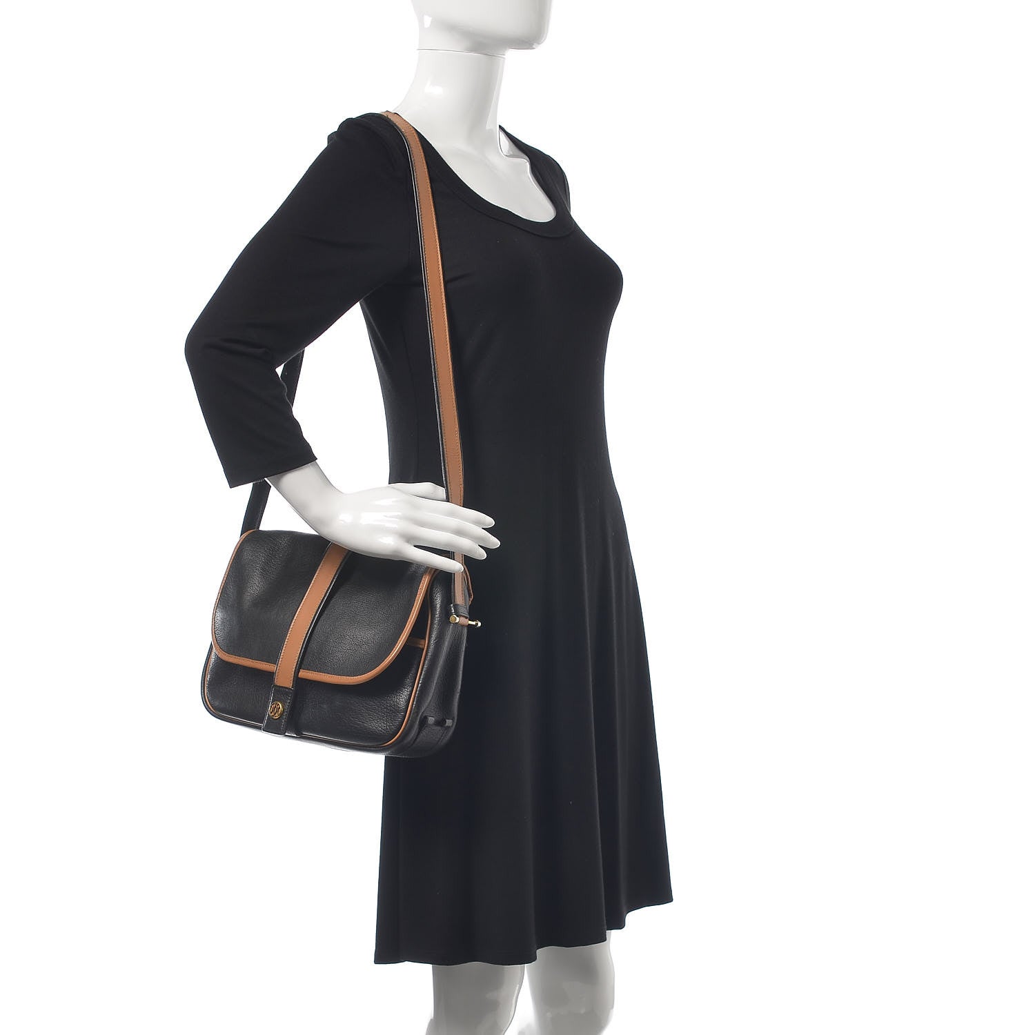 Hermes Fjord Noumea Messenger Black 2 of 15