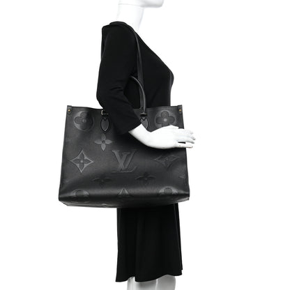 Louis Vuitton Empreinte Monogram Giant Onthego GM Black 2 of 10