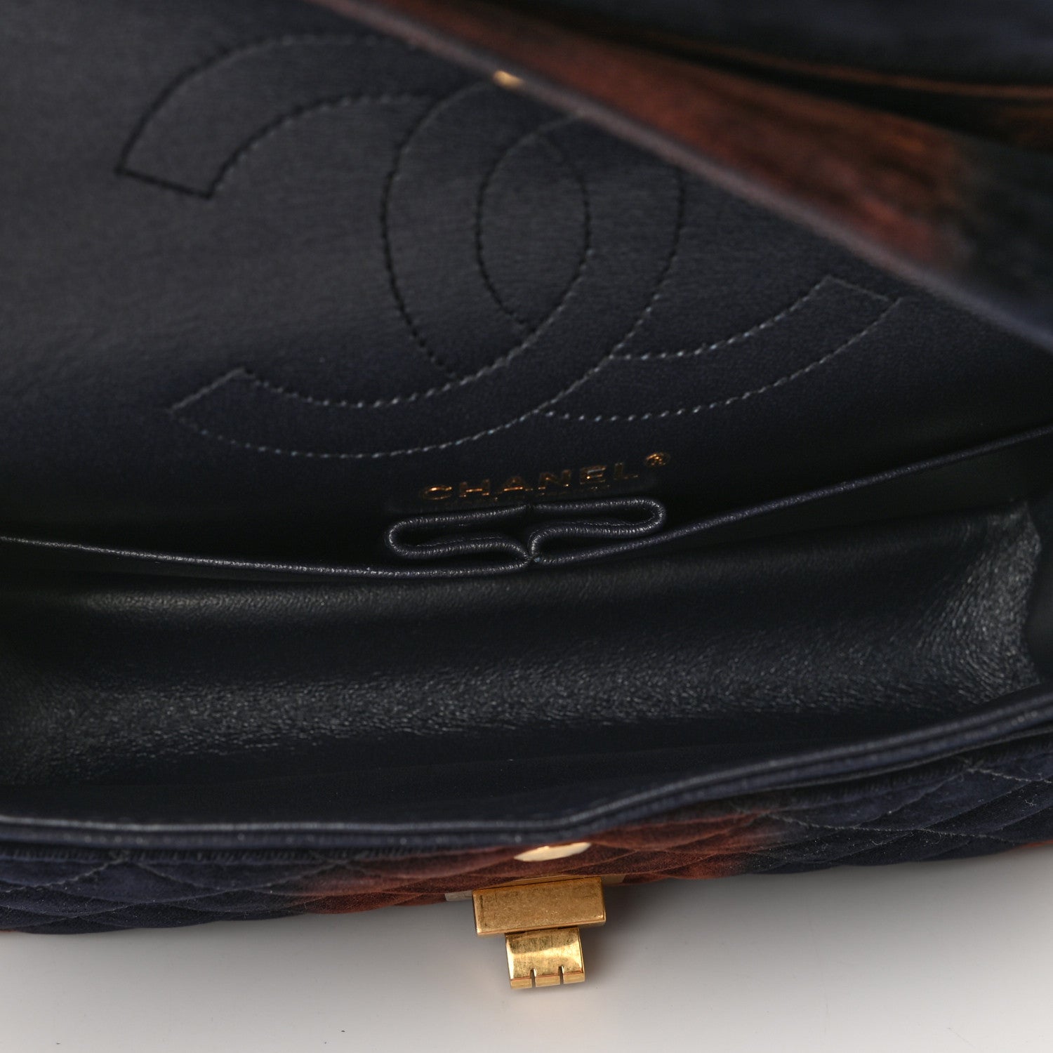 Chanel Ombre Velvet Quilted 2.55 Reissue 225 Flap Navy 6 of 12