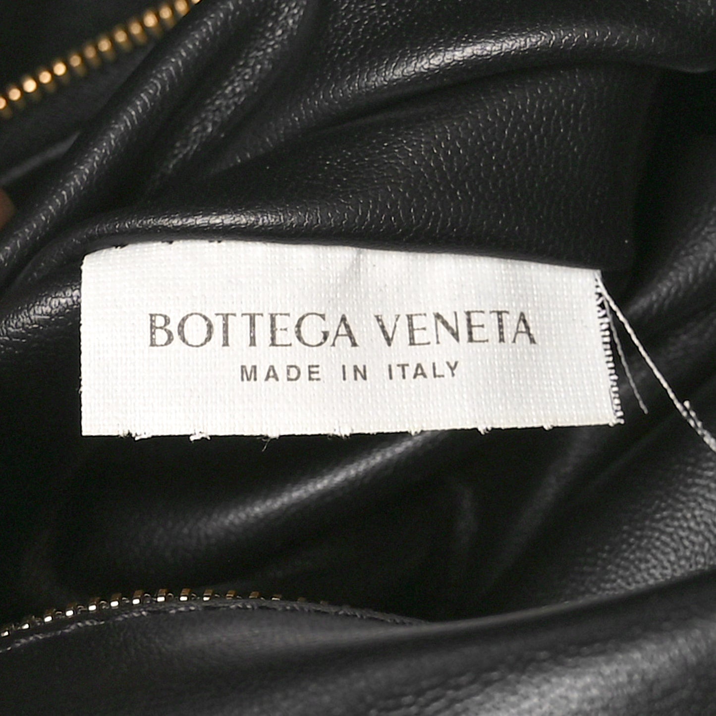 Silky Calfskin Large Hop Black