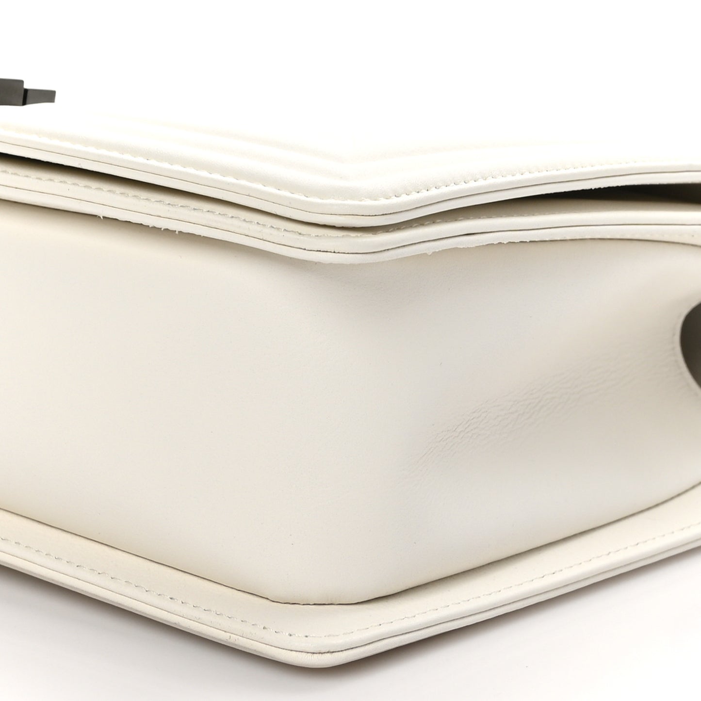 Calfskin Quilted New Medium Boy Flap Ivory