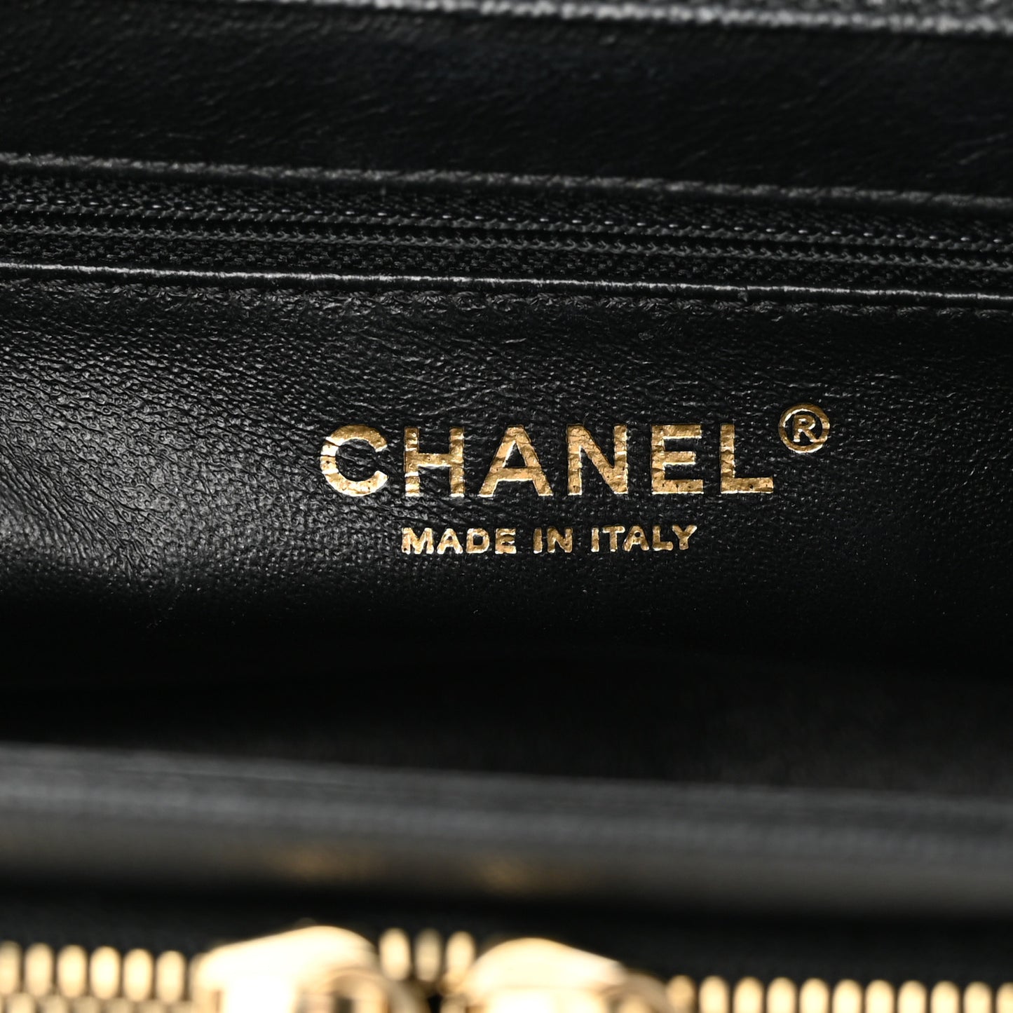 Caviar Quilted Medium Business Affinity Flap Black