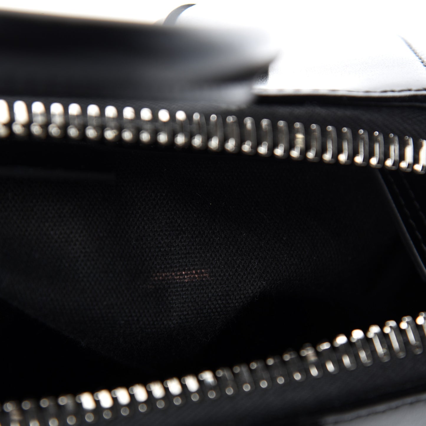 Shiny Lord Calfskin Small Antigona Black