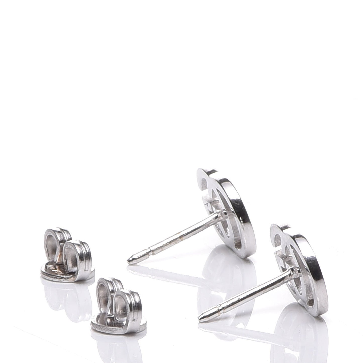 18K White Gold GG Tissue Stud Earrings