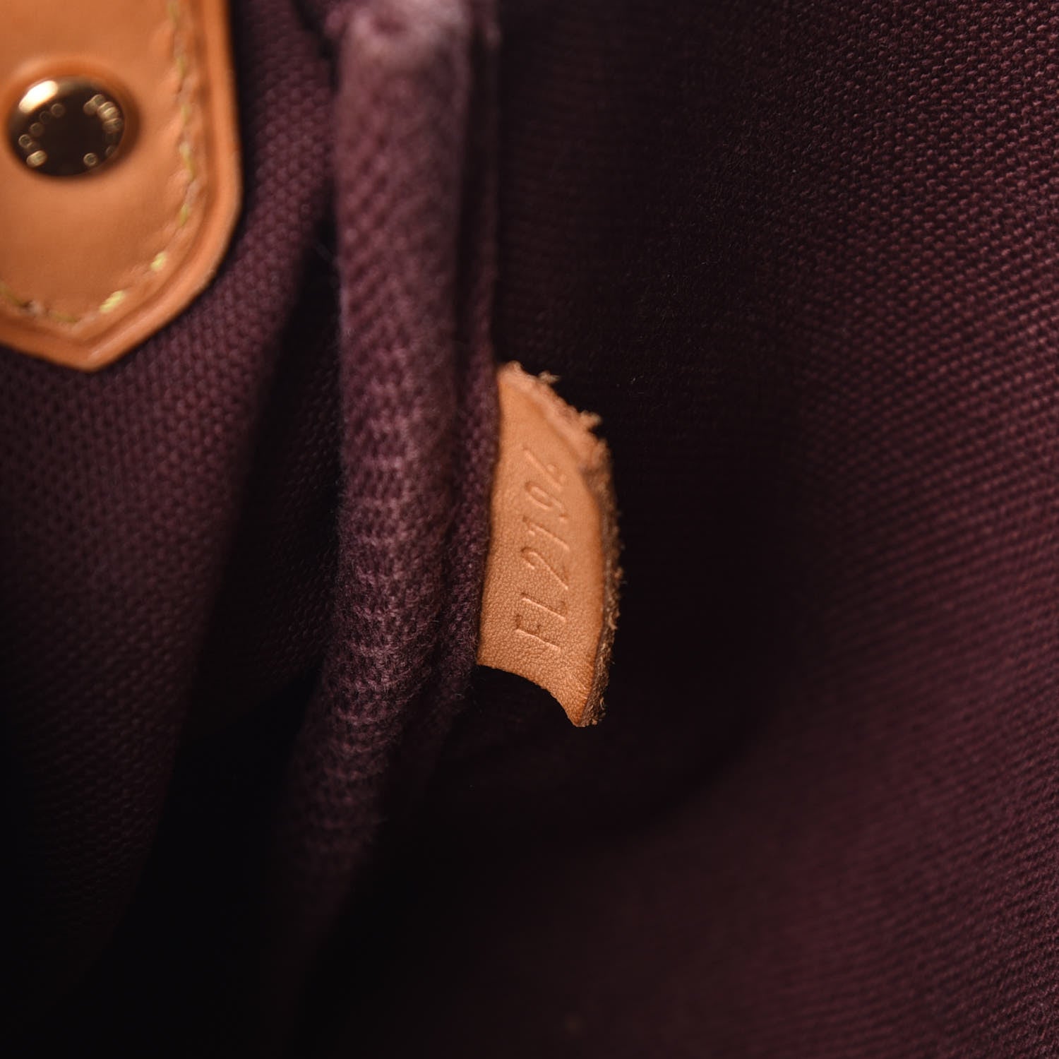 Louis Vuitton Monogram Favorite MM 9 of 11