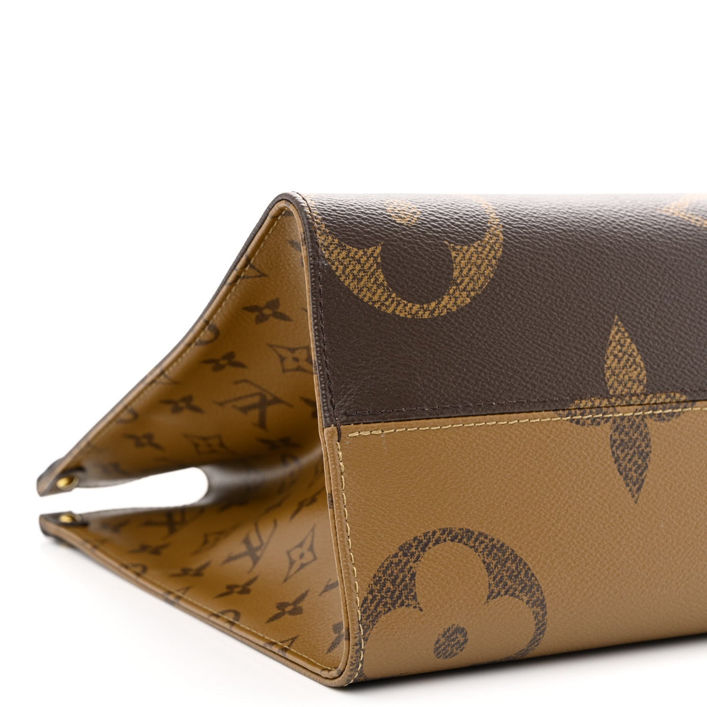 Reverse Monogram Giant Onthego MM