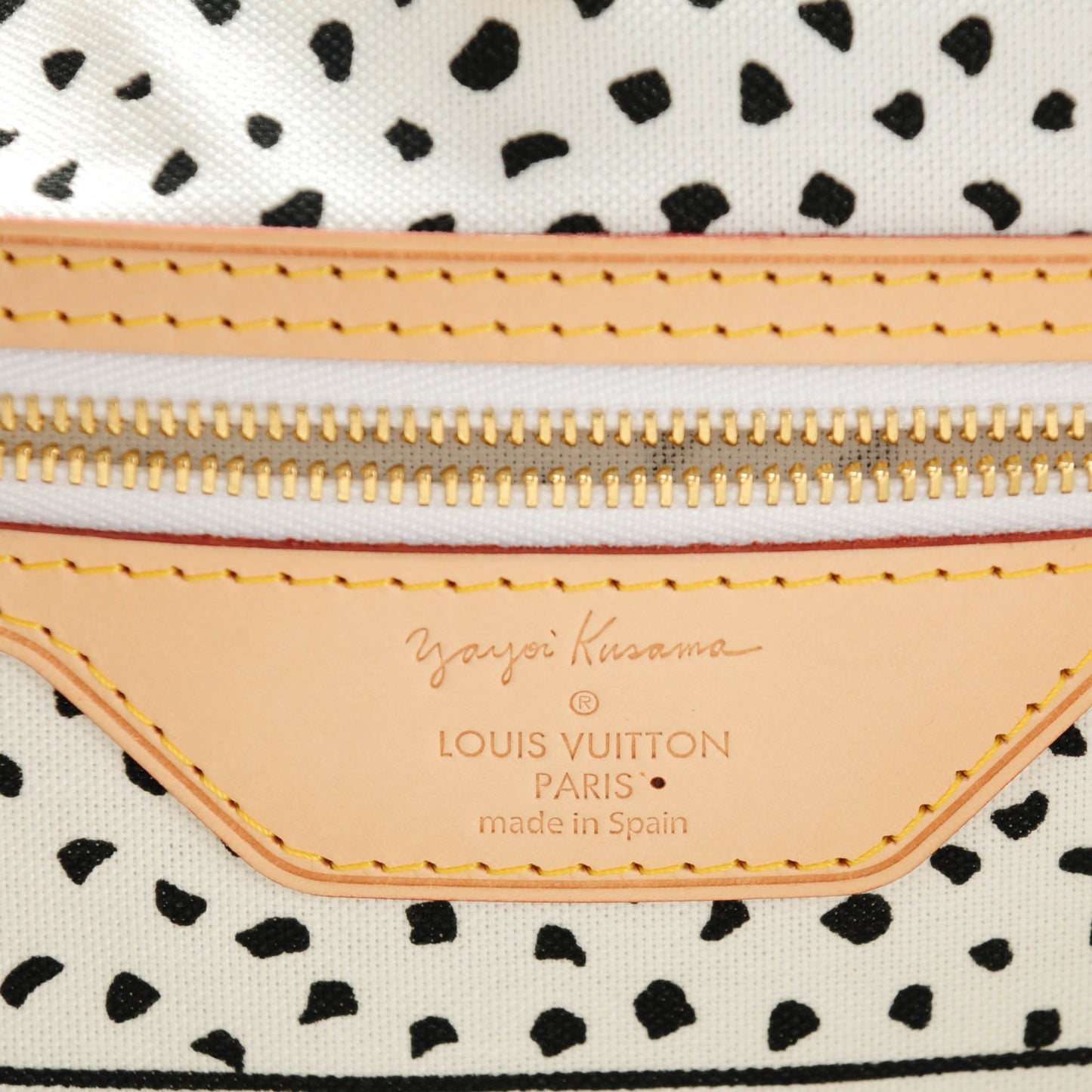 Monogram Kusama Waves Neverfull MM White