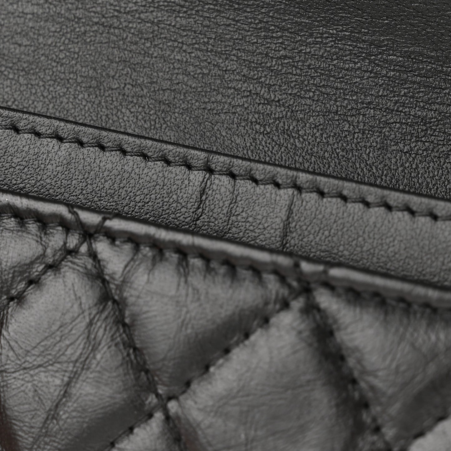 Aged Calfskin Quilted Reissue Flap Card Holder So Black