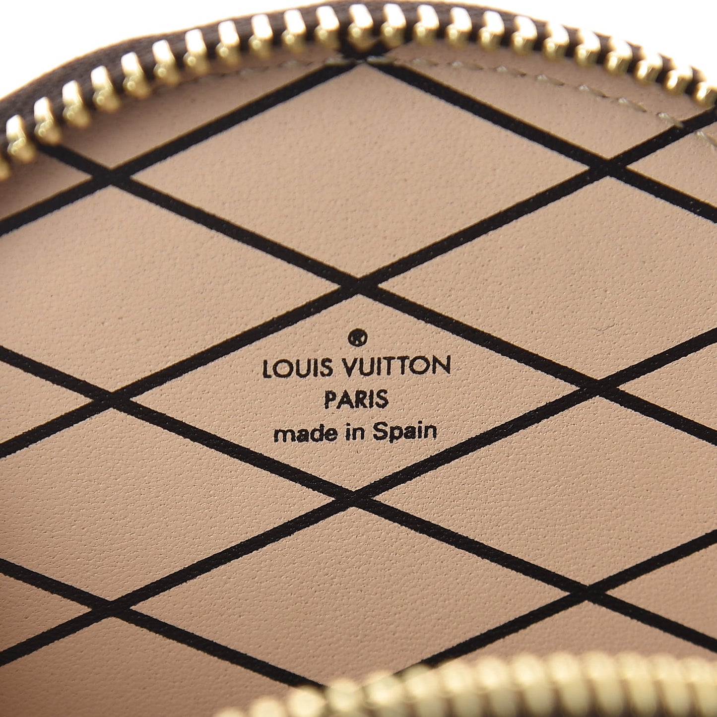 Calfskin Catogram Micro Boite Chapeau Marron
