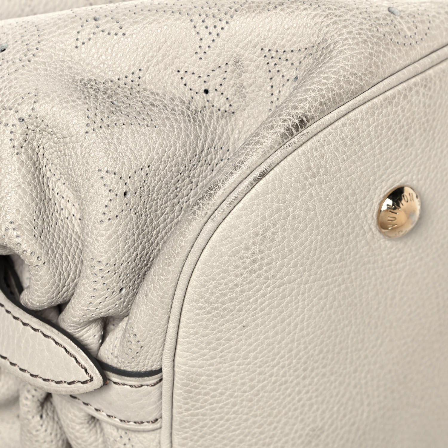 Louis Vuitton Mahina XL Ivory 8 of 12