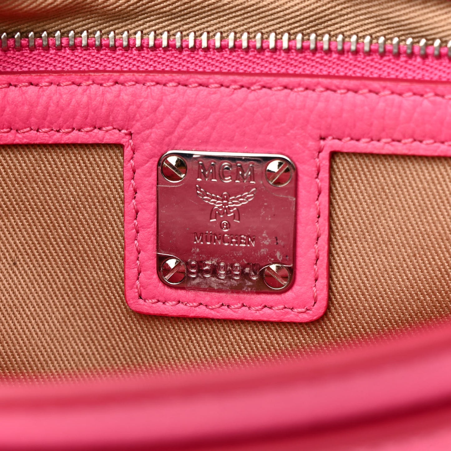Calfskin Large Patricia Wallet On Chain Pink
