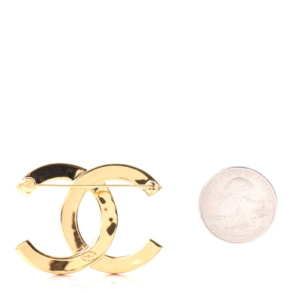 Chanel Metal Paris Button CC Large Brooch Gold 2 of 4