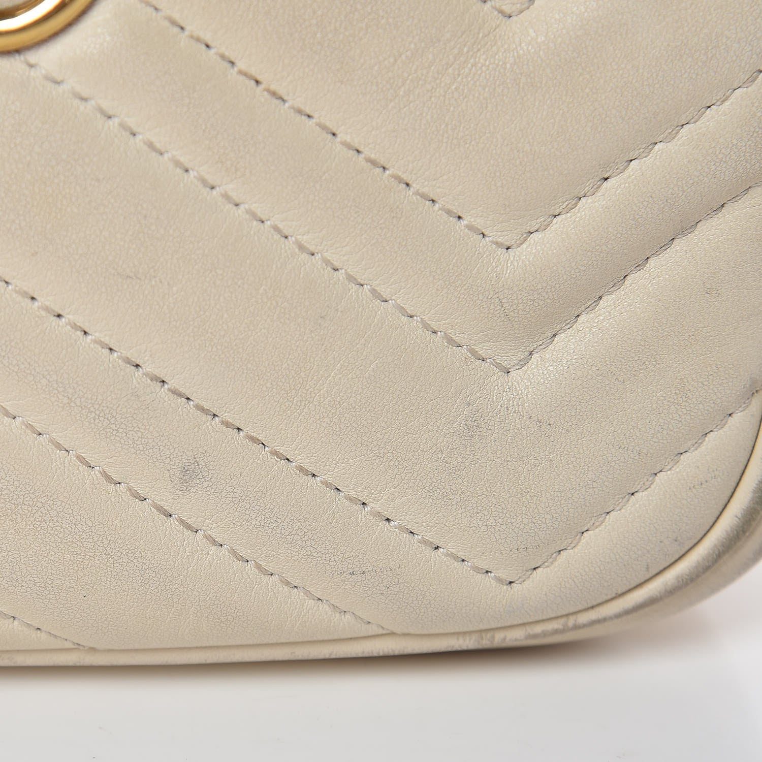 Gucci Calfskin Matelasse Mini GG Marmont Chain Shoulder Bag White 23 of 25