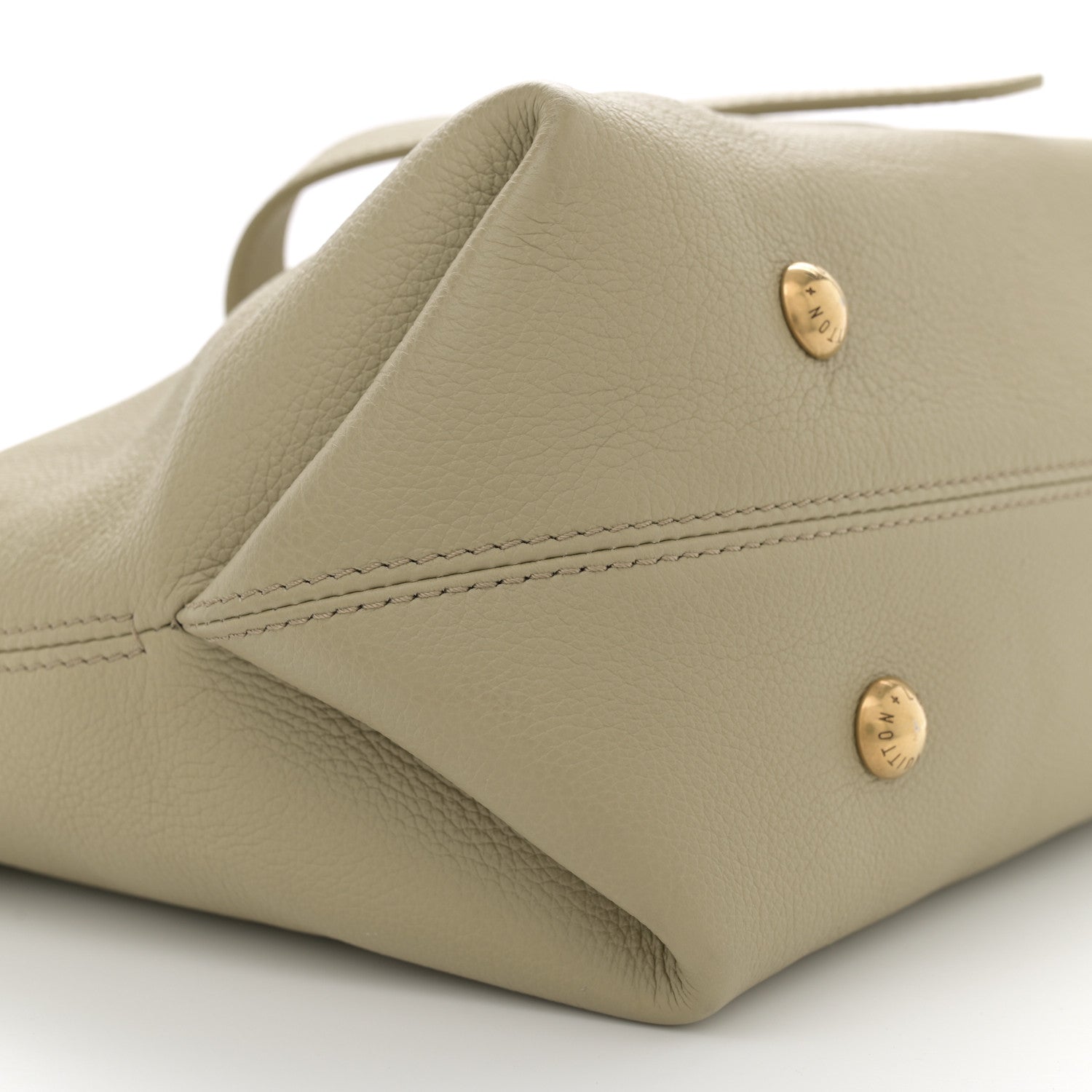 Louis Vuitton Grained Calfskin Low Key Cabas MM Clay 9 of 13