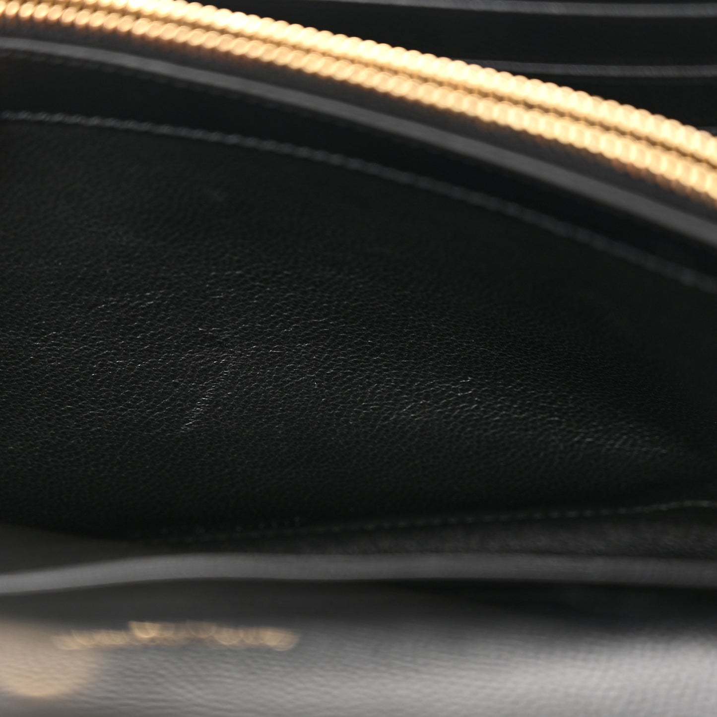 Grain De Poudre Matelasse Chevron Monogram Chain Wallet Black