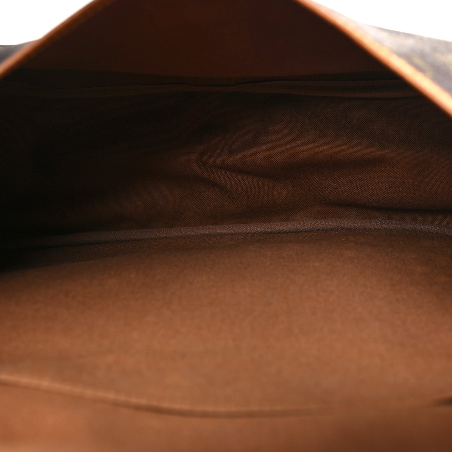 Monogram Saumur 35