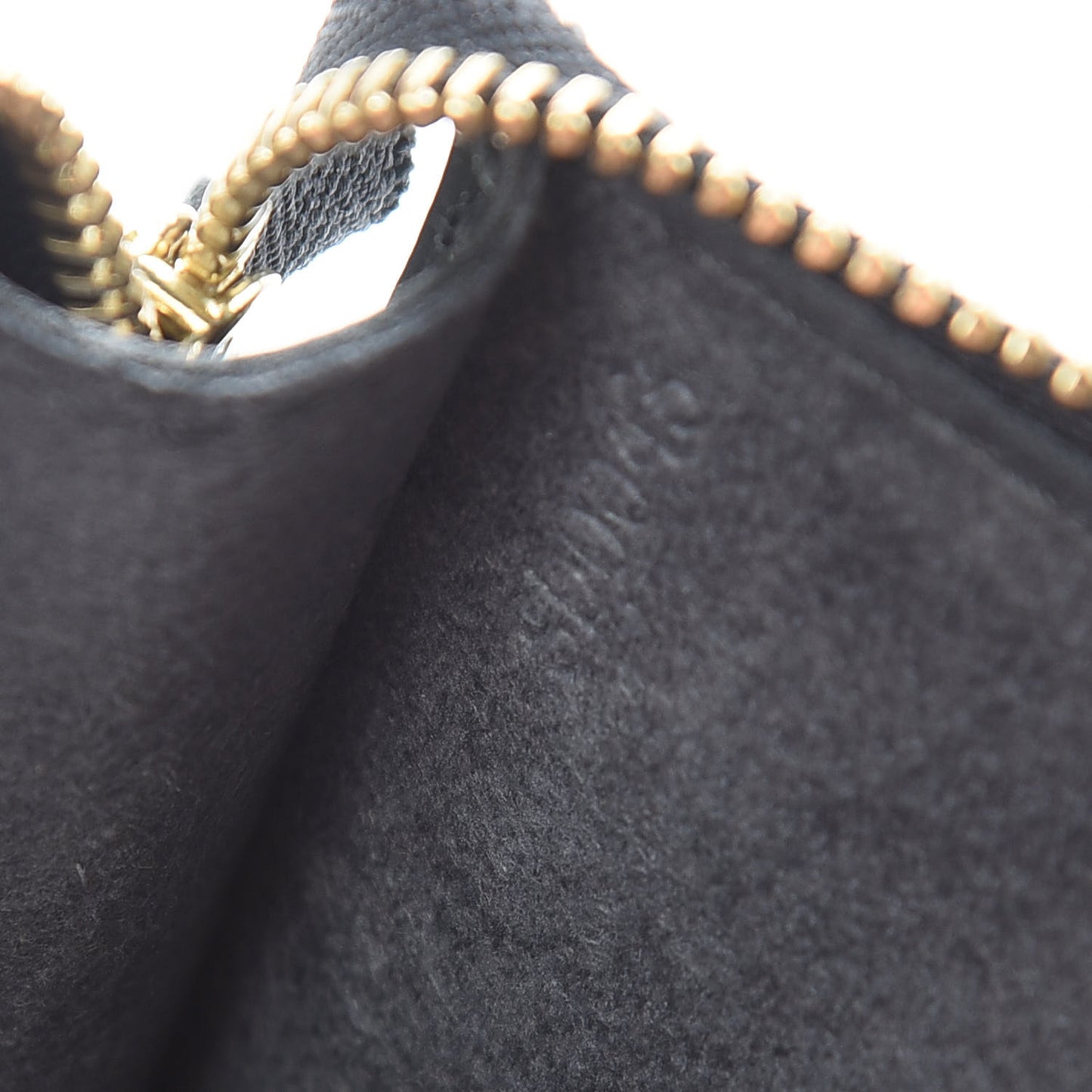Epi Pochette Accessories 24 Black