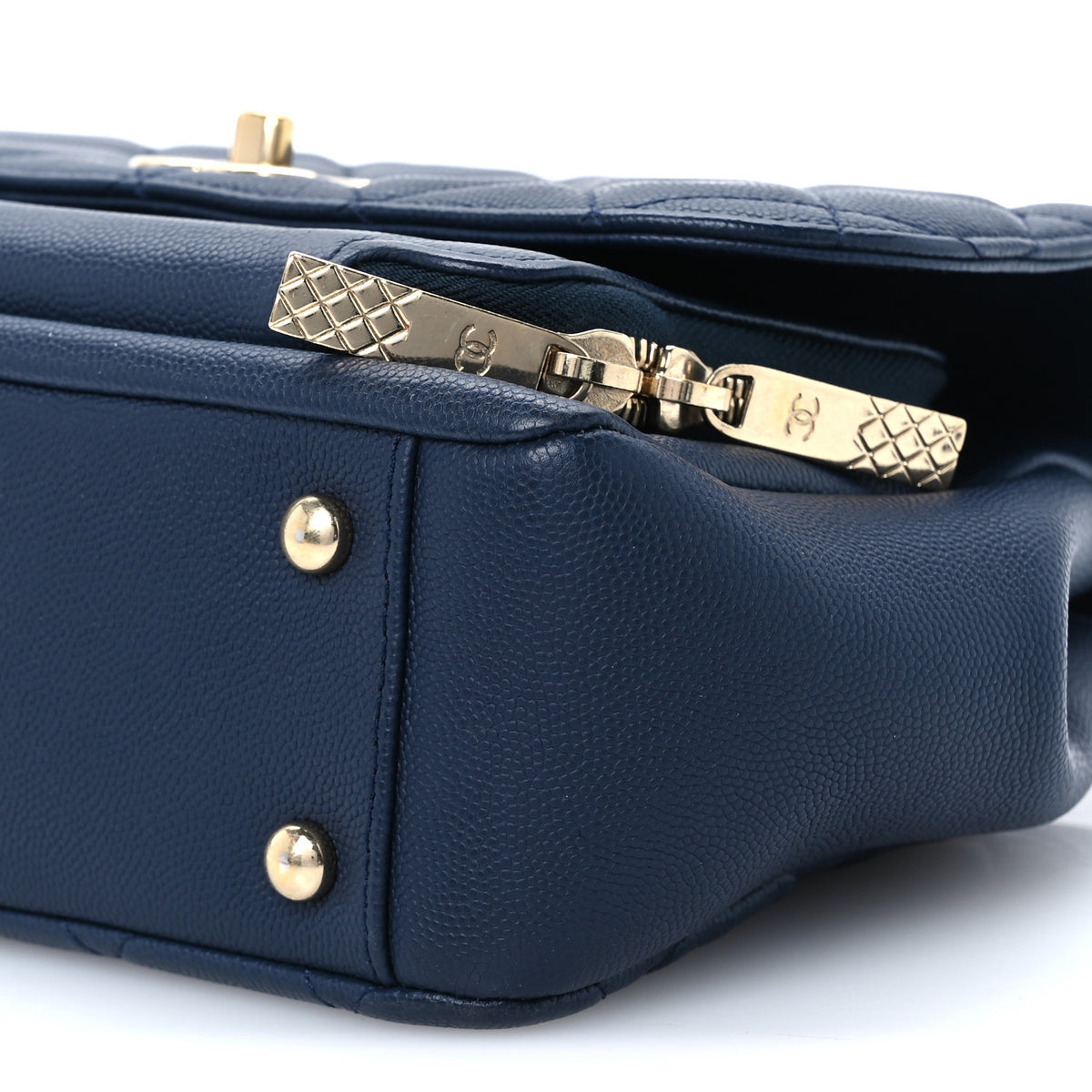 Caviar Quilted Small Business Affinity Flap Navy