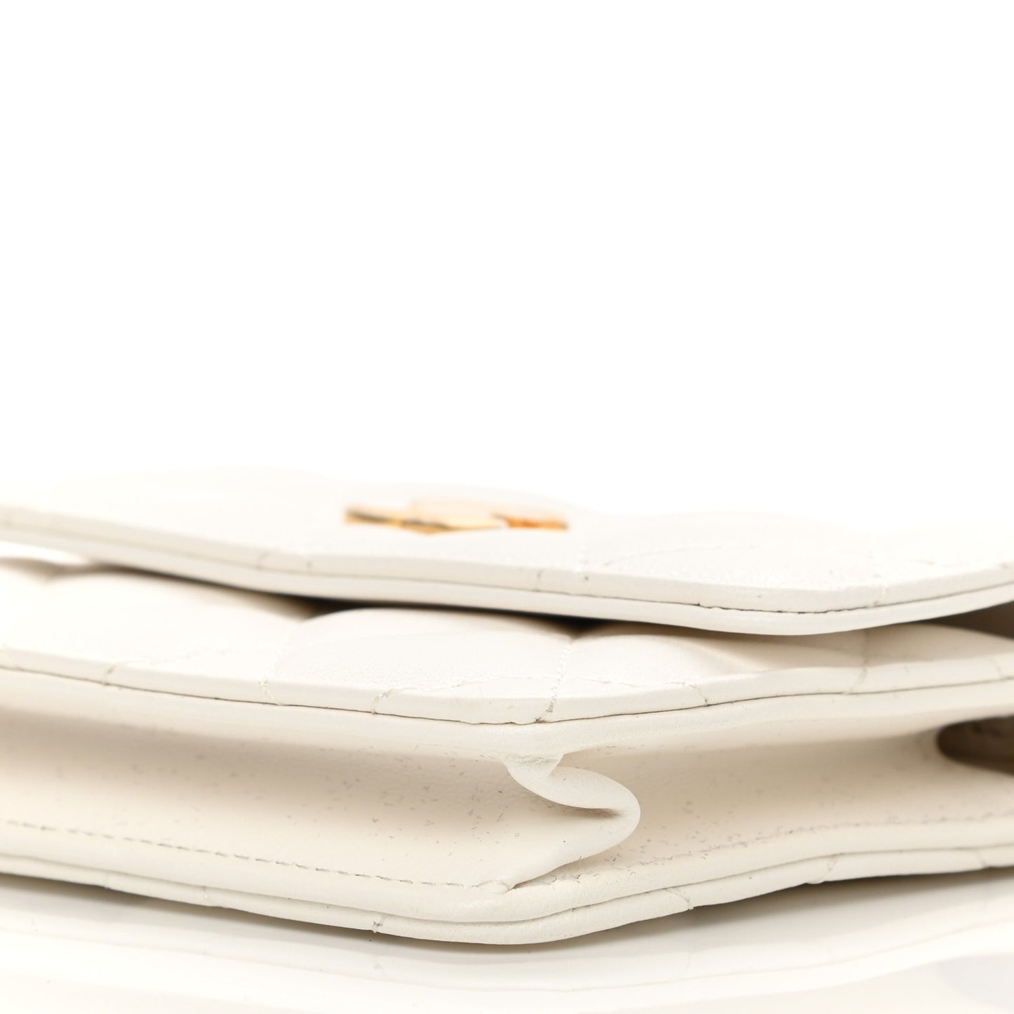 Lambskin Quilted Romance Clutch With Chain White