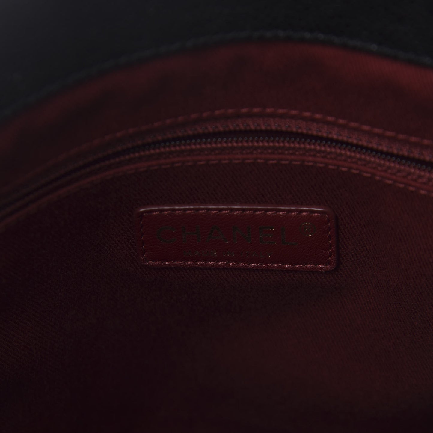 Glazed Caviar Quilted Small Shiva Tote Black