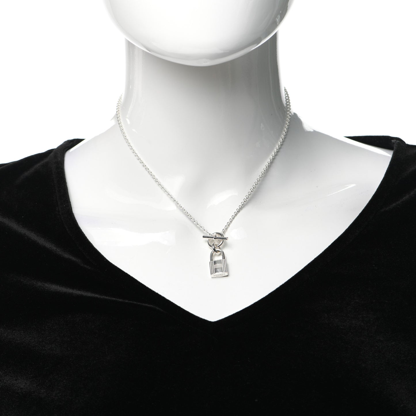 Sterling Silver Cadenas Kelly Lock Pendant Necklace