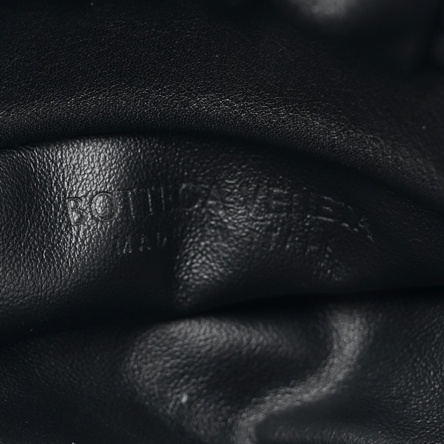 Bottega Veneta Calfskin The Pouch Chain Black 6 of 10