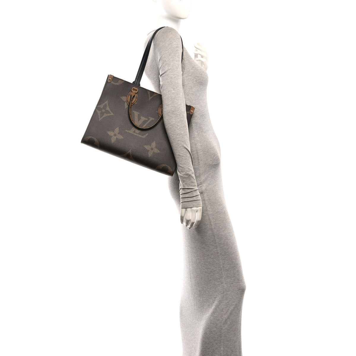 Louis Vuitton Reverse Monogram Giant Onthego MM 2 of 9